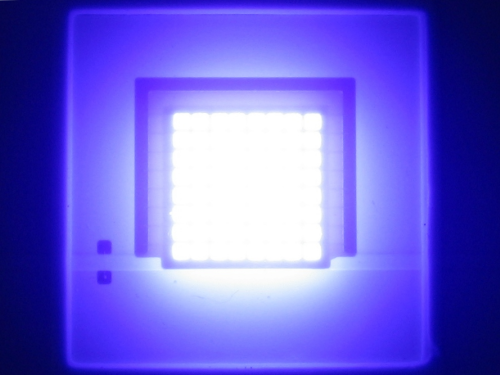 大面積UV-LED発光